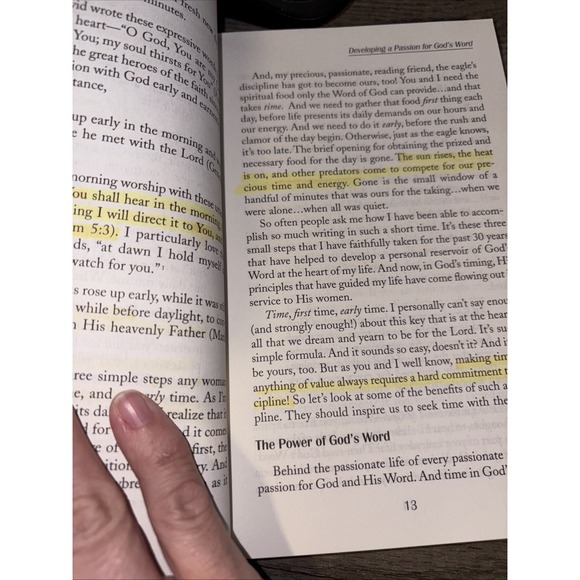 Life Management for Busy Women : Living Out God's Plan with Passion, PB Good - Picture 4 of 4